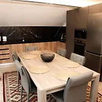 Apartment Kristal Lux *