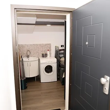 Kristal Lux Lejlighed Tirana